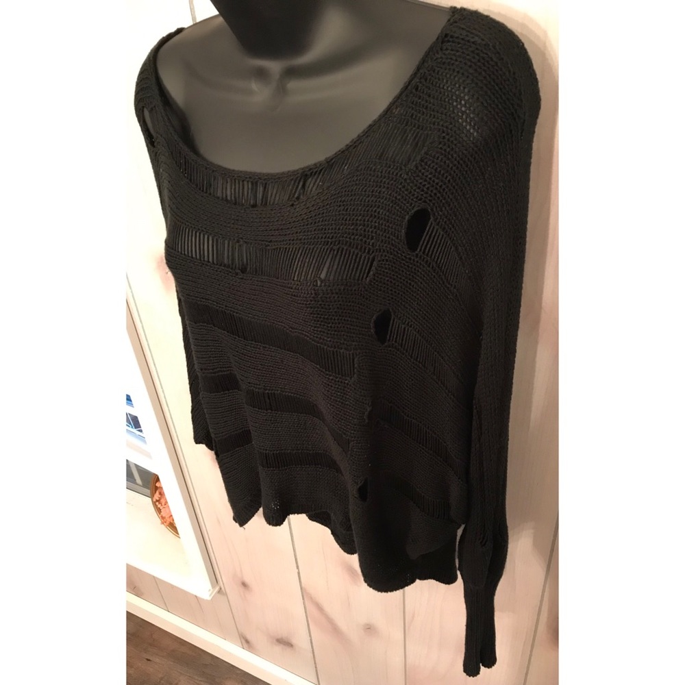 Shredded sweater - Picture 2 of 2